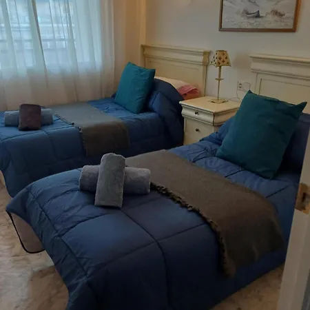 Homely Skol - Pool & Sea Views マルベーリャ